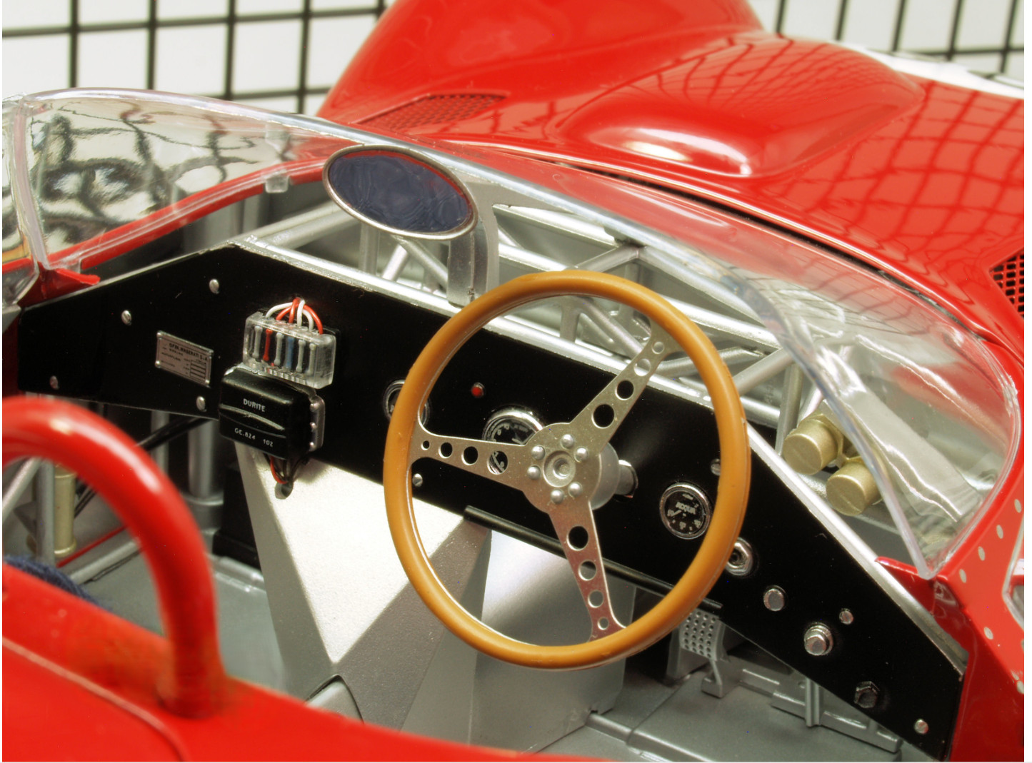Maserati w/Race Engine & Wire Wheel Rims Custom Built Metal Body1:12SCALE MODEL