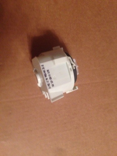 Ablaufpumpe für Geschirrspüler BLP3 01/003 475.190