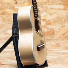 URABE UKULELE M-43 Sycamore Medium