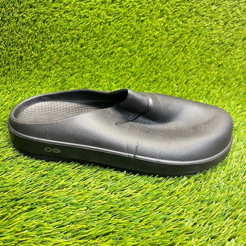 OOFOS OOcloog Clog Mens Size 8 Black Beach Outdoor Slip On Recovery Sandals