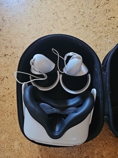 Meta Quest 2 VR Headset 256GB mit Zubehör