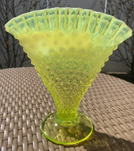 Vintage Fenton Topaz Vaseline Opalescent Hobnail Large 8 Inch Fan Vase
