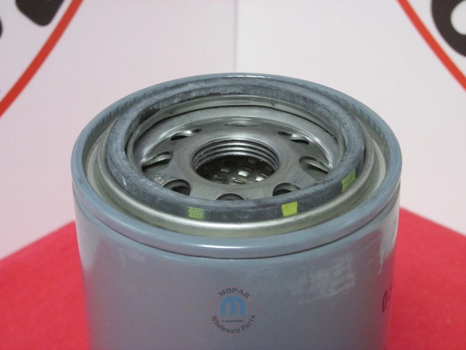 Filtro de aceite de repuesto Dodge RAM Cummins turbo diésel NUEVO OEM MOPAR Foto 2 de 4