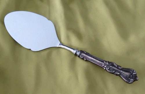 Reed & Barton Marlborough Sterling Silver Pie/Cake Server 10 1/4" No Monogram