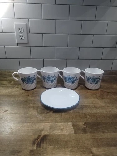 Vintage Corning Ware Corelle Blue Velvet Rose Coffee Cup 8 Oz Set of 4 W/Saucer