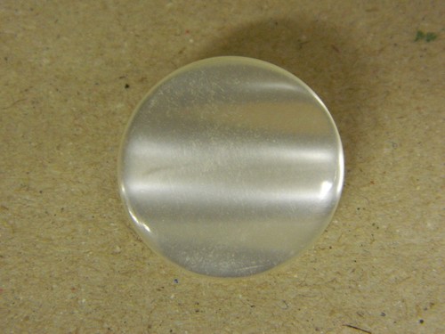 NEW 15 7/8 INCH WHTE STRIPED GLO SHANK BUTTON - 第 1/2 張圖片