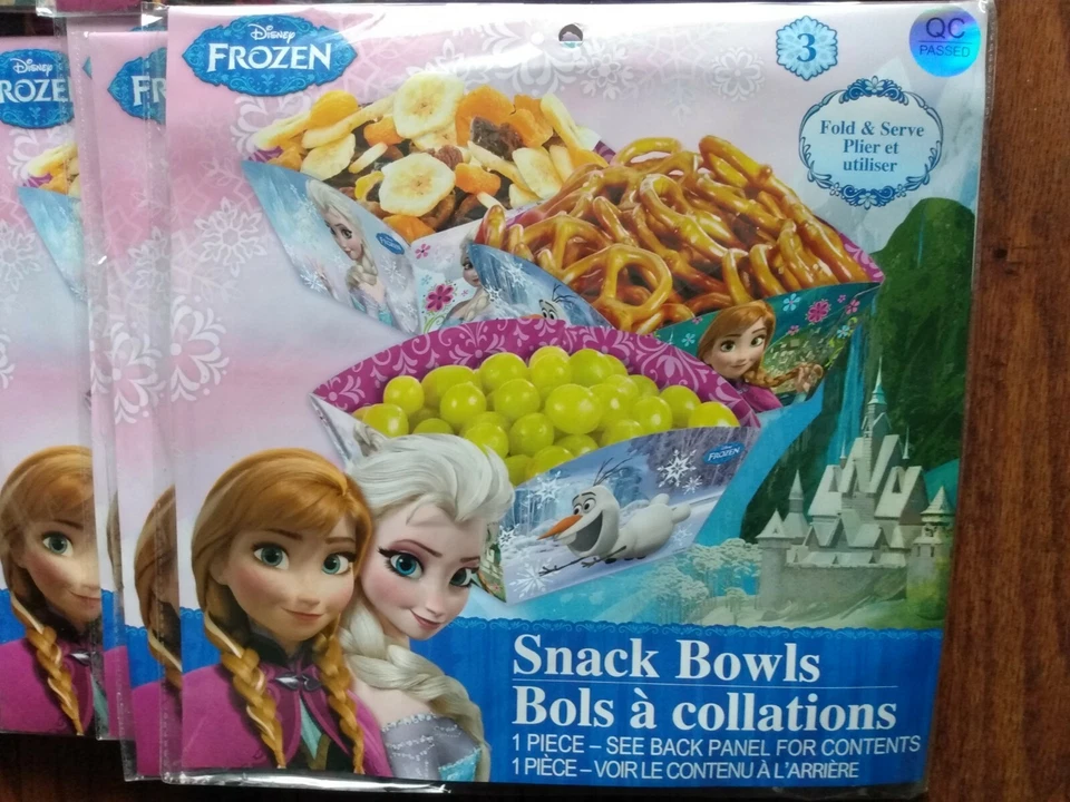Lot of 13 Disney Frozen 3 Snack Bowls Fold & Serve 5.5" x 6" x 3" NEW - 39 total Foto 2 de 4