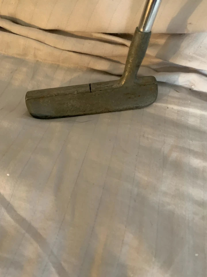 Vintage Coca Cola Blade Putter MacGregor Grip 34.5" - Image 2 of 4