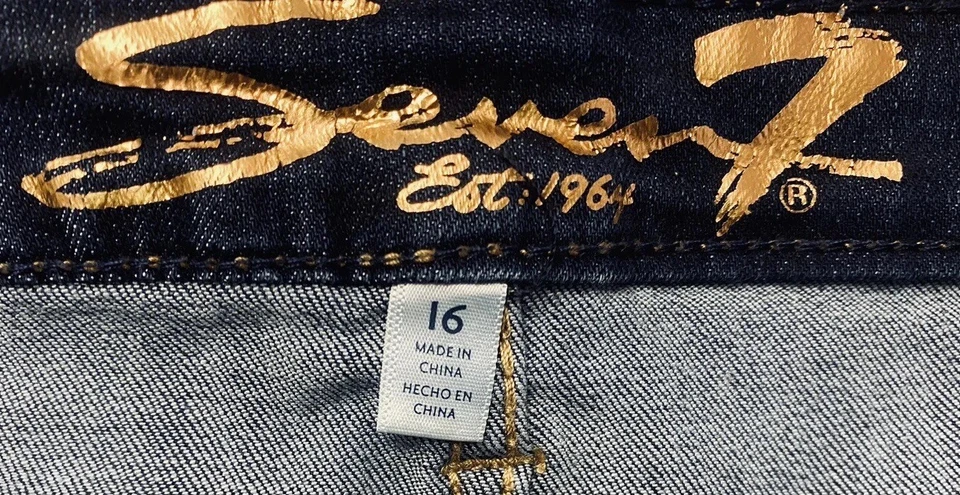 Seven7 Sunset Bermuda Shorts Womens 16 Blue Dark Wash Denim - Image 4 of 4