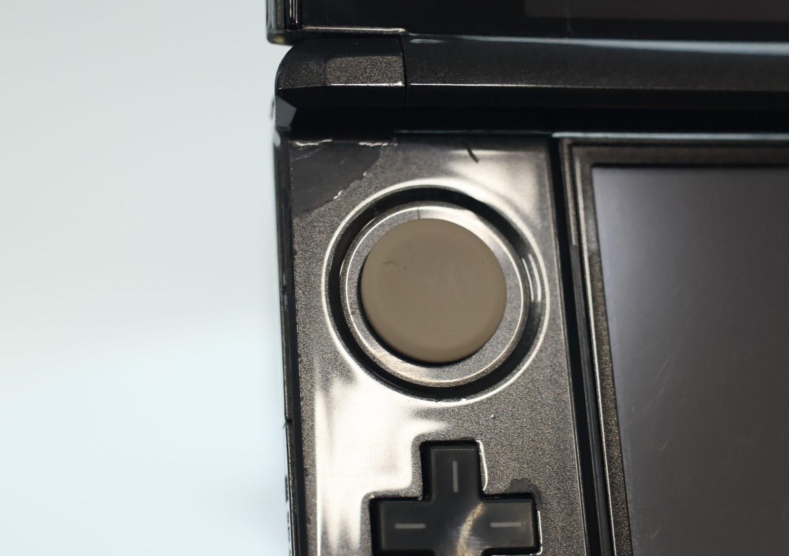 Nintendo 3DS Cosmo Black en muy buen estado, región bloqueada para Japón, con cargador, imagen 10