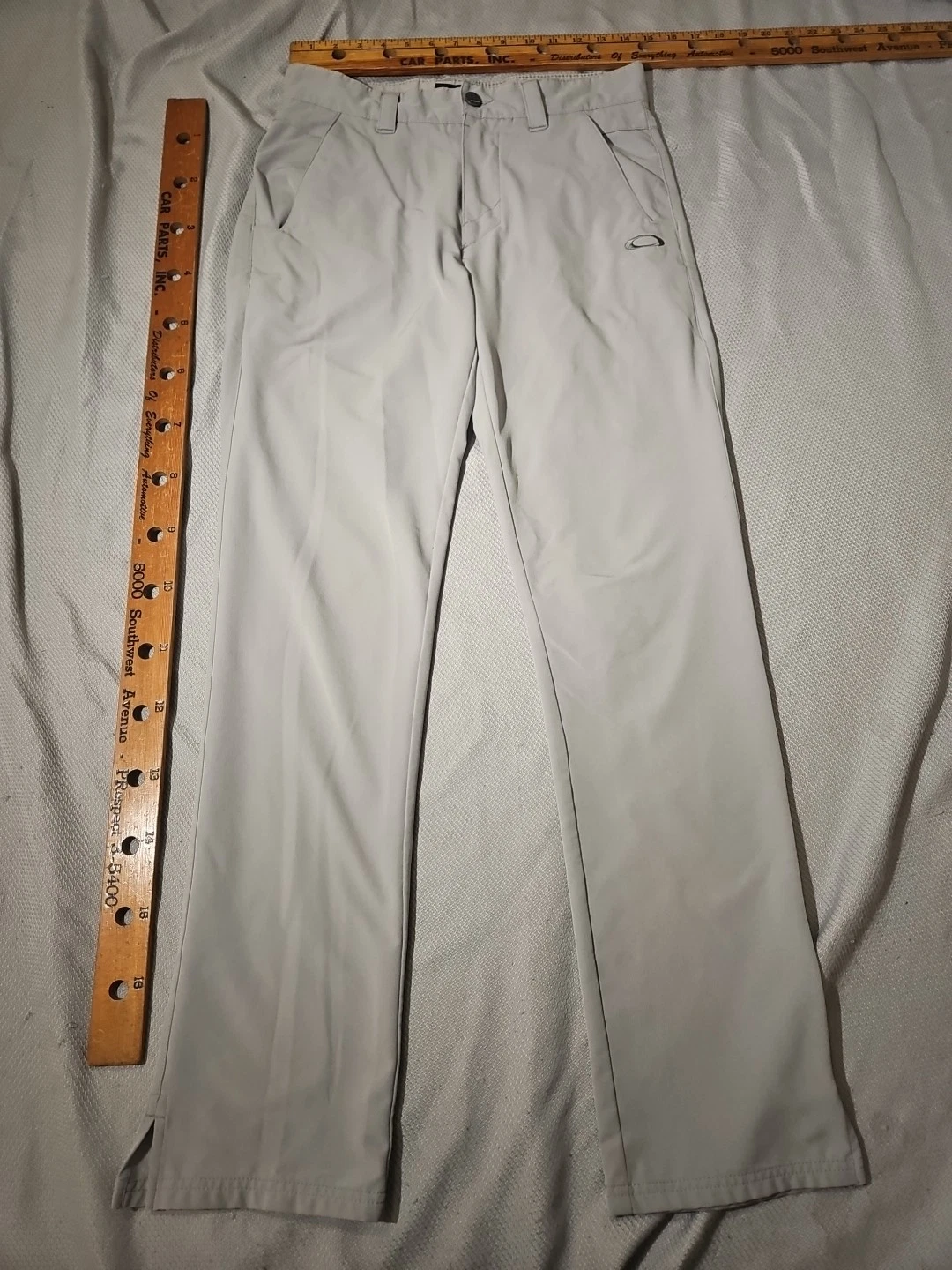 Oakley Pants Mens 28x32 Gray Golf Preppy Flat Front Comfort Stretch Straight