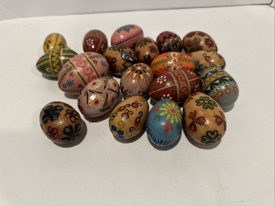 Vtg Wooden Colorful Easter Eggs Hand Painted Eggs 18 Lot