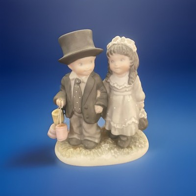 1996 Enesco Always and Forever Pretty As A Picture Figurine 245755