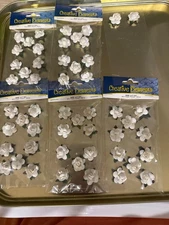 Creative Elements Mini Paper Roses White 10 in each package. WMF 417 001