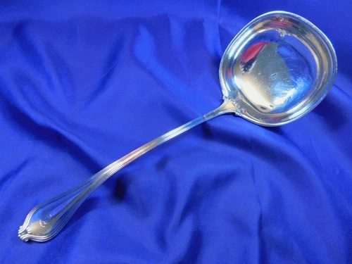 TOWLE PAUL REVERE STERLING SILVER SOUP LADLE SMALL - GOOD CONDITION MONO