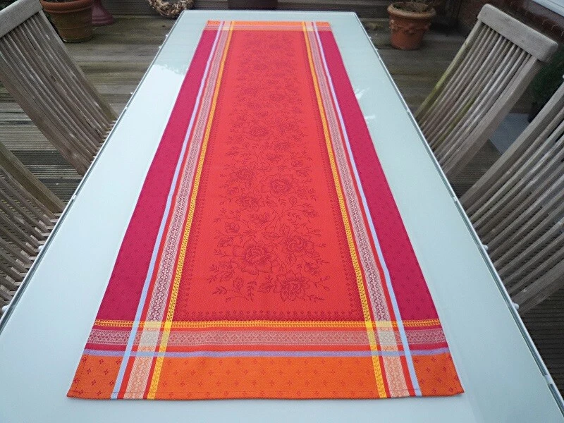 Tischläufer Jacquard Baumwolle 50x160 cm rot Blumenmotiv Frankreich Teflonschutz - Bild 3 von 4