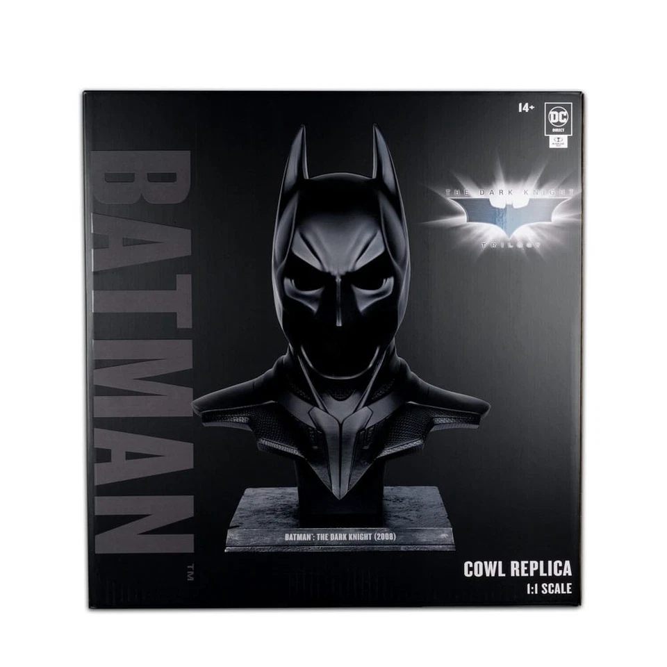 The Dark Knight DC Direct Replica 1/1 Batman Cowl 54 cm McFarlane Toys - Immagine 2 di 4