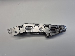 VW Golf Sportsvan Führungsprofil Halter Stoßstange vorne links 510807049A