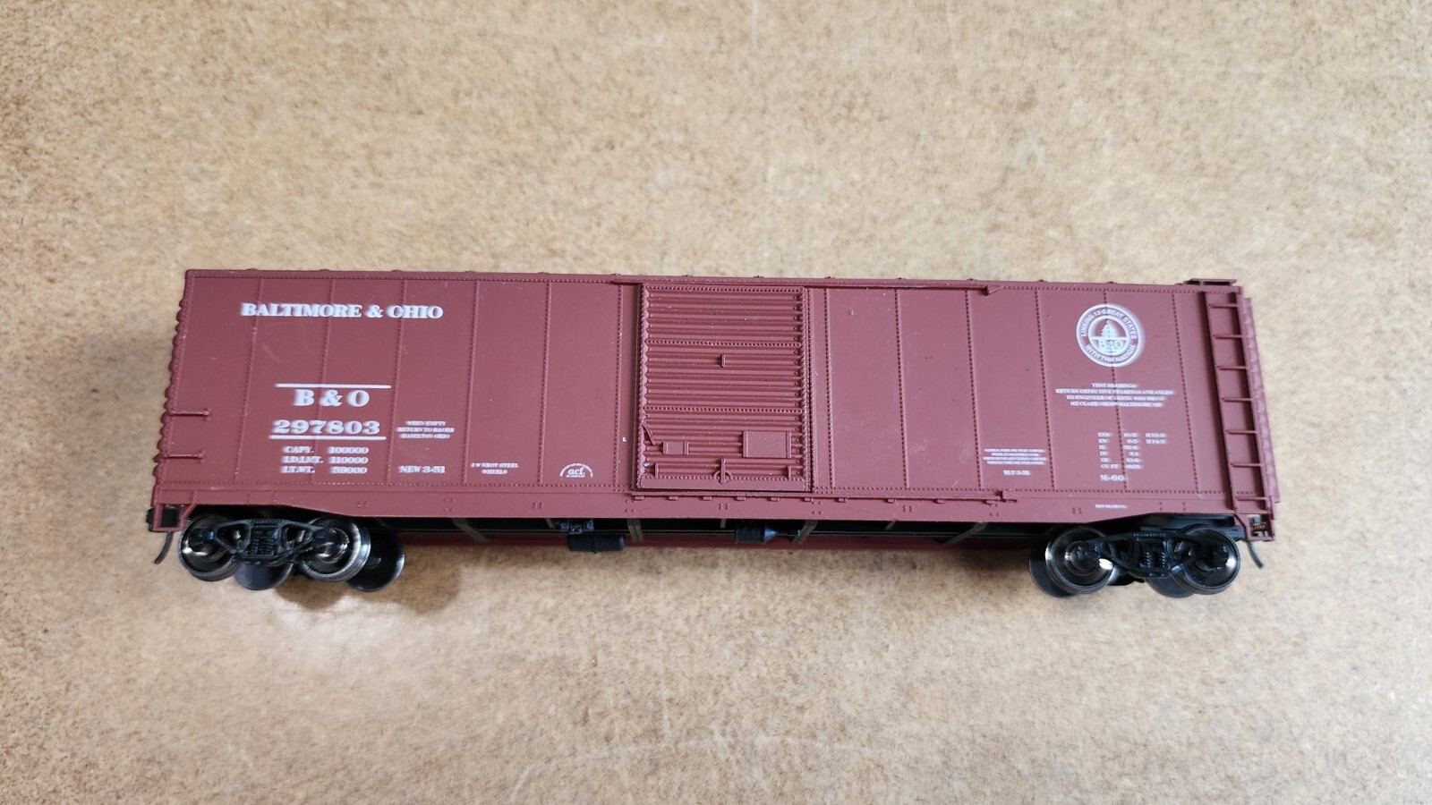 Accurail HO 50' Baltimore & Ohio Box Car #297803 w/Kadee