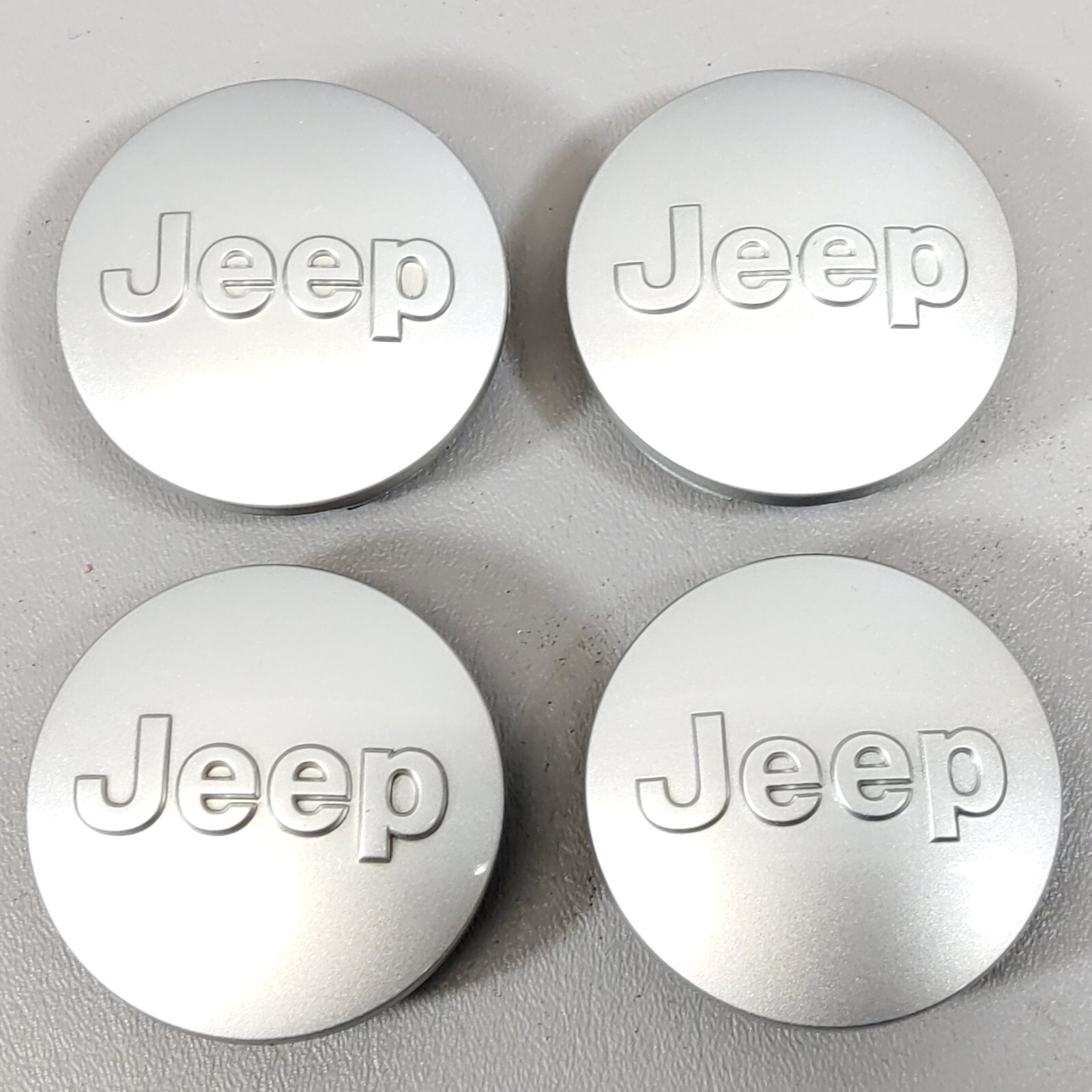 1617 Wrangler Grand Cherokee Renegade Wheel Center Caps 1LB77TRMAC SET