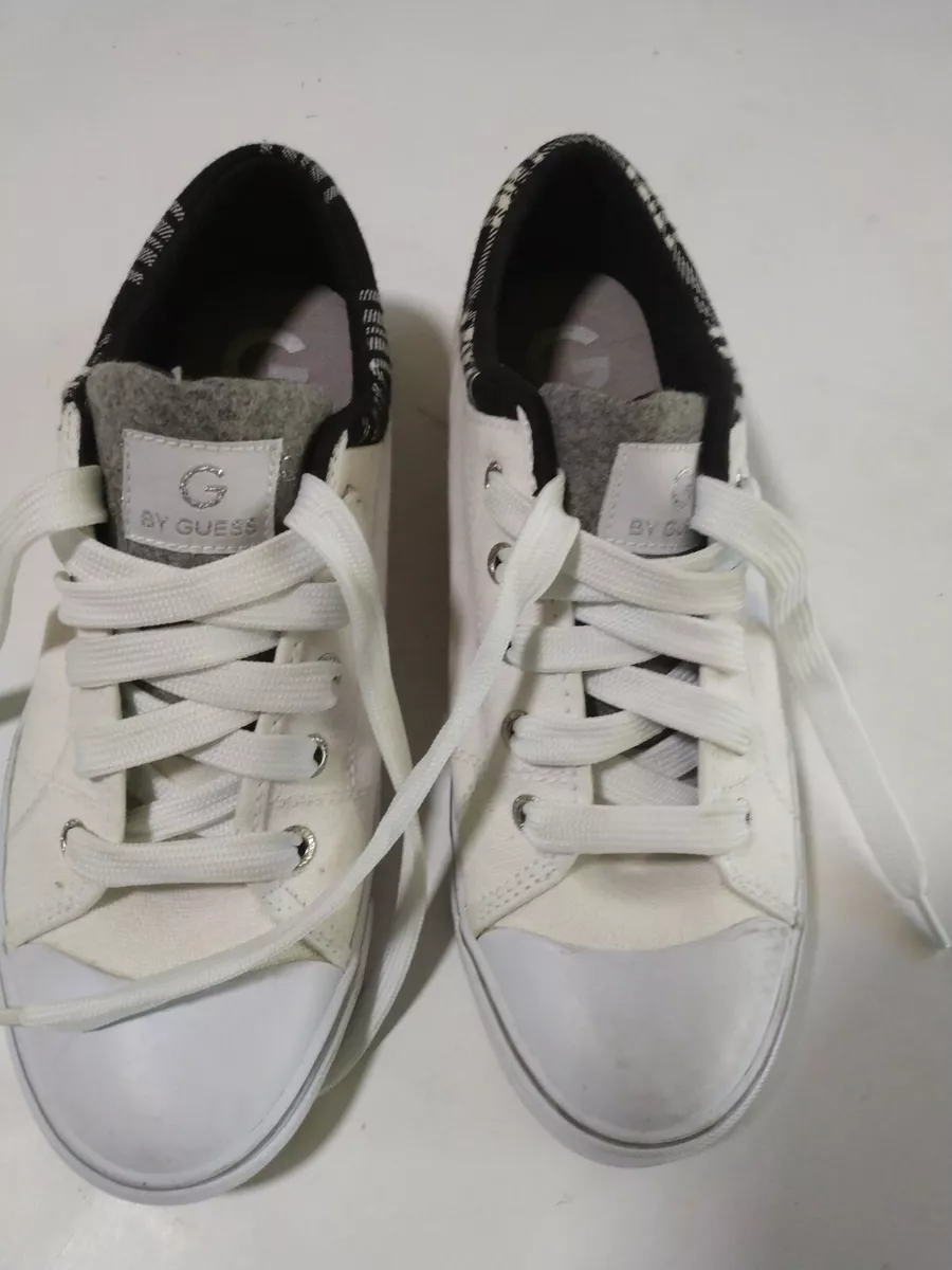 guess shoes women sneakers Size 8.5 GG OO ma trim black