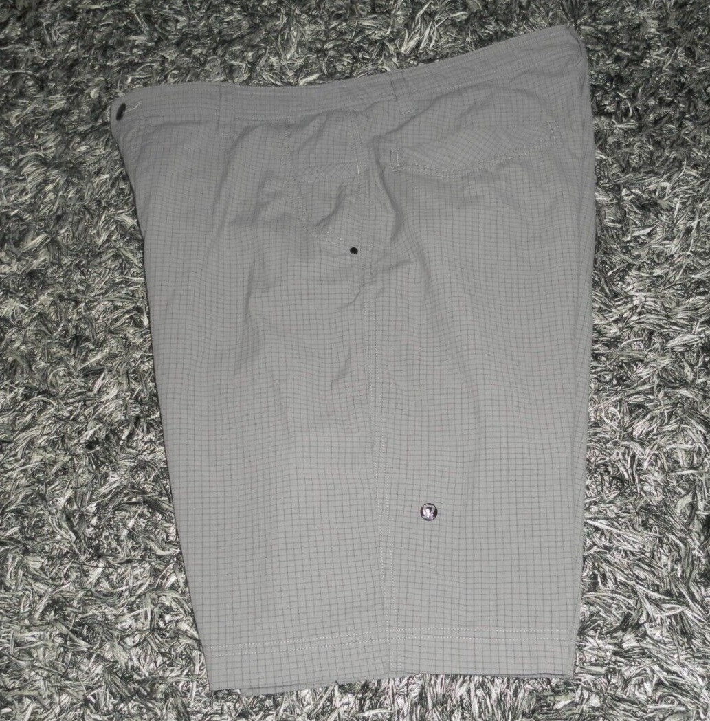 Lululemon Men's 34/M Kahuna Shorts Grey Black Grid Gem