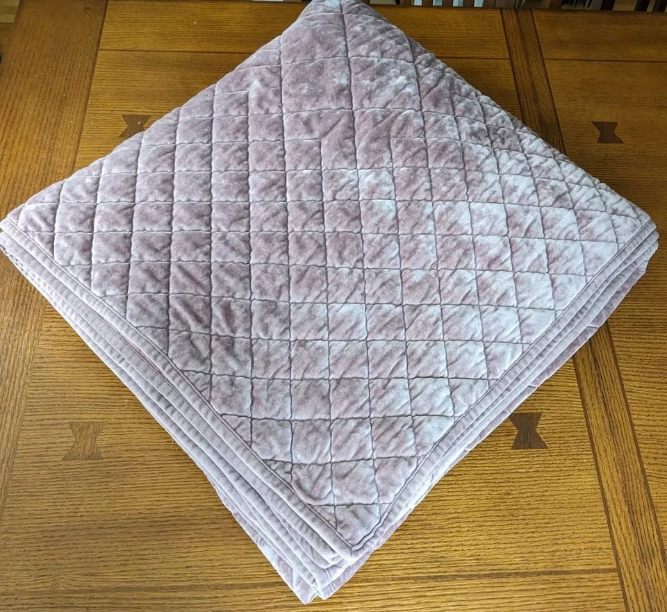 Threshold Velvet Quilt Comforter Queen Luxe Diamond Blanket Bedspread Pink Mauve - Image 2 of 4