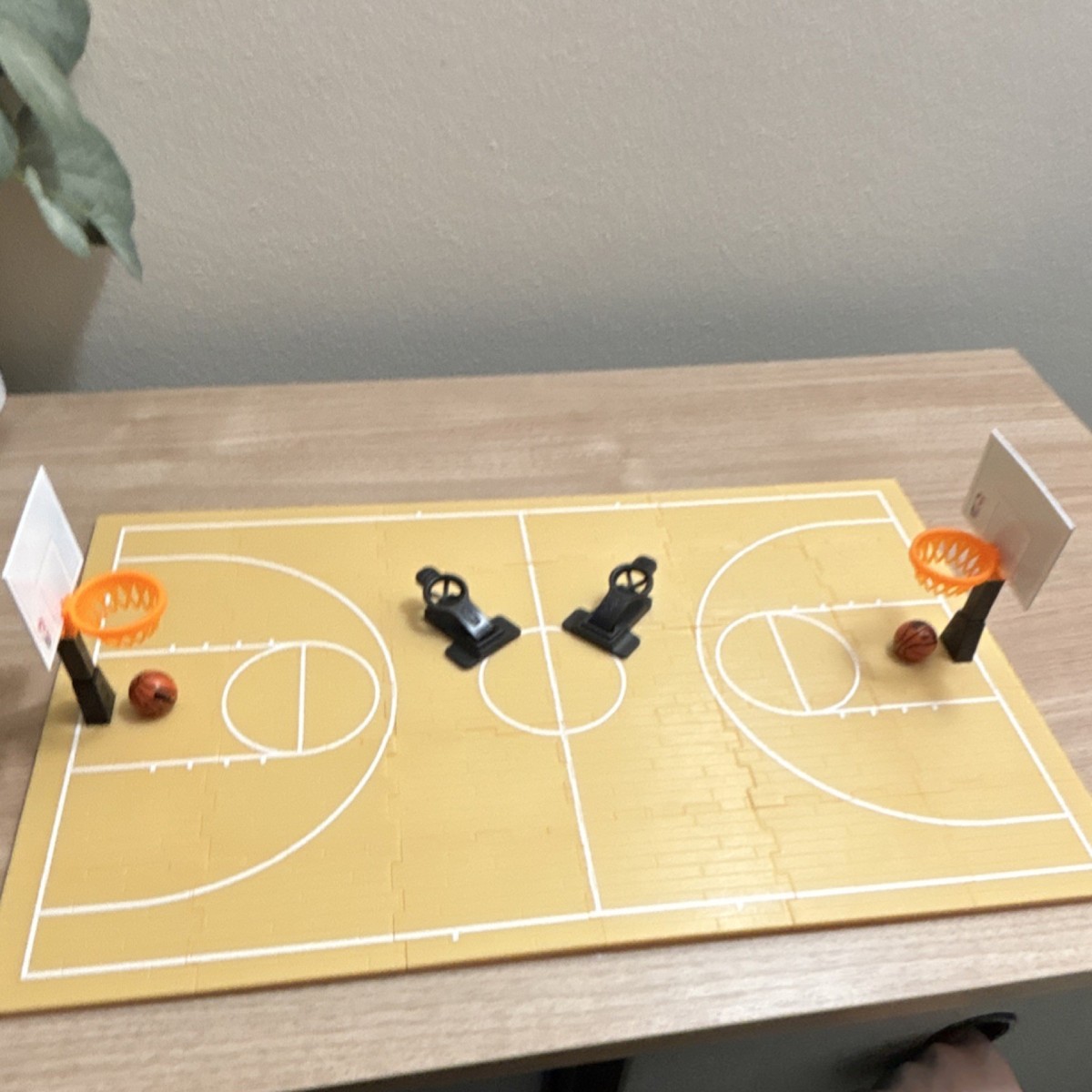 NBA BALLERS Basketball Court Game Plastic Hoops Launchers ZURU