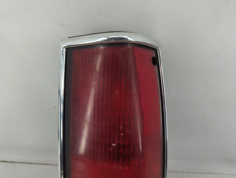 1992 Chevrolet S10 Driver Left Side Tail Light Taillight Oem XN8CC - Image 2 of 4