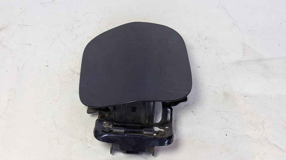 Honda Accord 2013-2017 tanque de combustible puerta de llenado aleta de gasolina tapa OEM 4D sedán T2A Foto 4 de 4