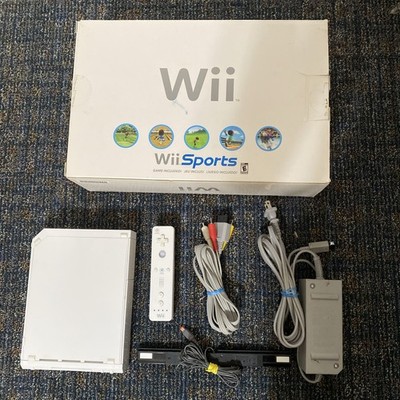 Nintendo Wii Console Bundle White RVL-001 In Original Box - Tested With Remote