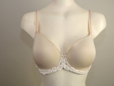 Wacoal 853191 Embrace Lace T-Shirt Lined Underwire Bra US Size 32 DD