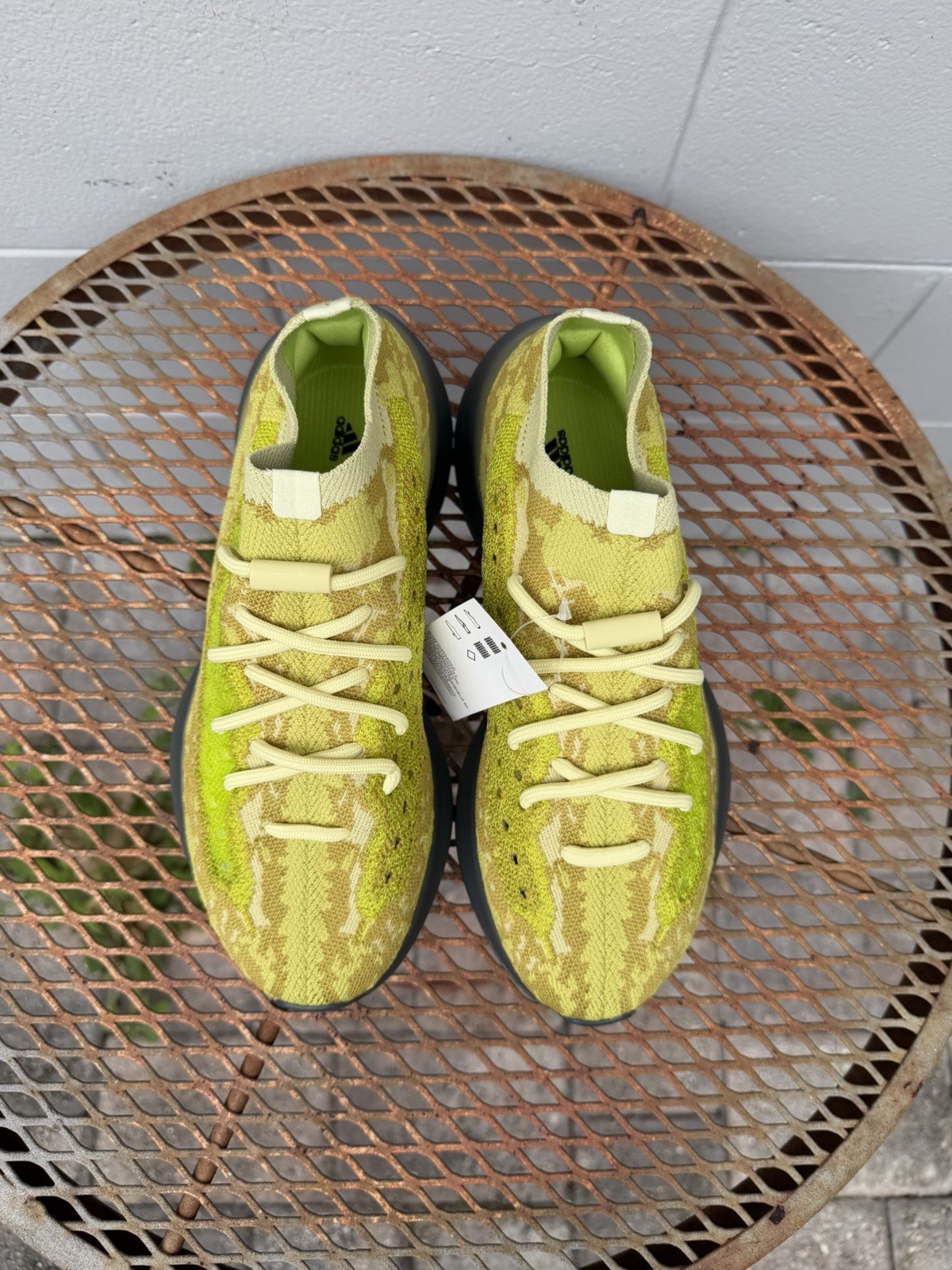 Brand New Adidas Yeezy Boost 380 Men’s Green Sneakers Casual Shoes FZ4990 Size 7 thumbnail 6