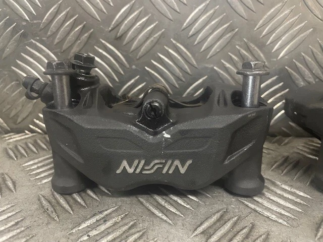 SUZUKI GSX-S 750 front calipers nissin 2017 - Image 3 of 4
