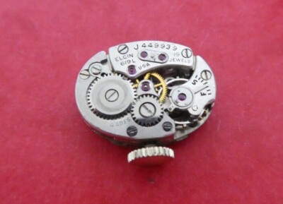 Vintage Elgin 619L  19 jewels  watch movement good balance for parts (E69)
