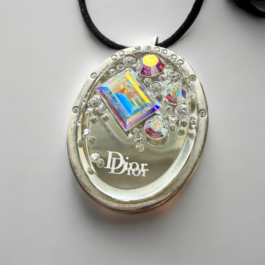 Christian Dior Swarovski Crystal Boreal Pink Glitter Lip Gloss Necklace Pendant View 5