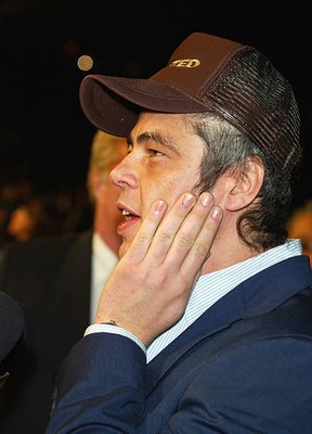 Benicio Del Toro talks to press premiere Hunted Village Theater M- 2003 Photo
