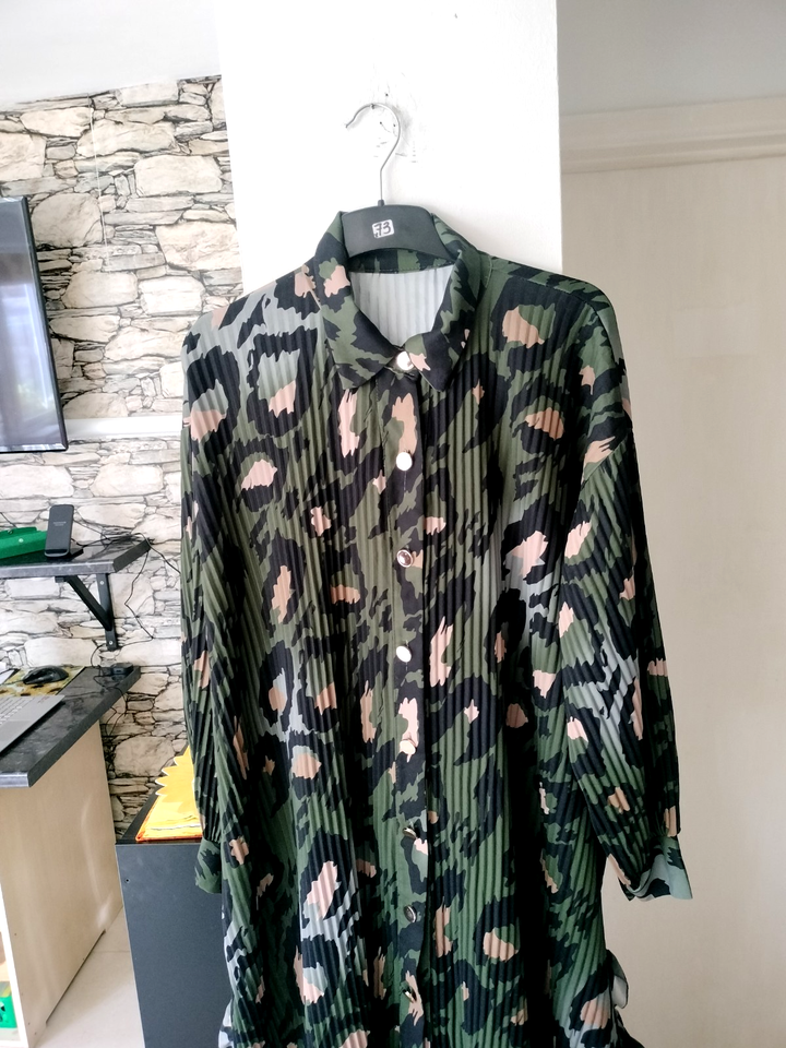 Italian Fashion Damespyjama met Geruite Print | Katoenen Slaapset met Lange Mouwen en Broek | Comfortabel Huispak voor de Avond of Weekendontspanning