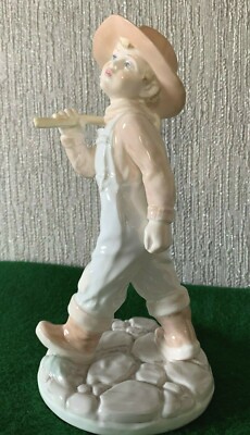 COALPORT PORZELLAN FIGUR JUNGE DONNERSTAGSKIND HAT NOCH WEIT ZU GEHEN TOP ZUSTAND