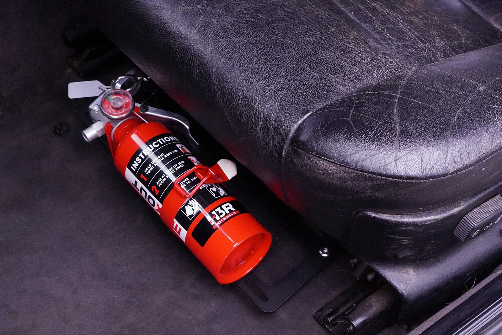 Fire Extinguisher Bracket - BMW E34 (525i, 530i, 535i, M5)