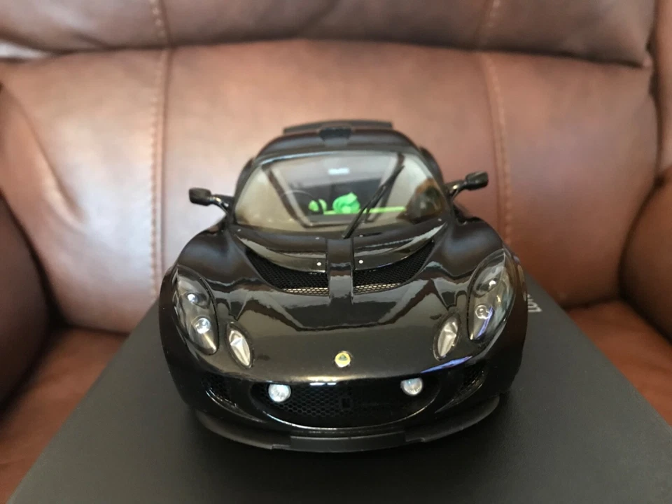 AUTOART 1/18 LOTUS EXIGE NEGRO 75363 LEER DESCRIPCIÓN Foto 3 de 4