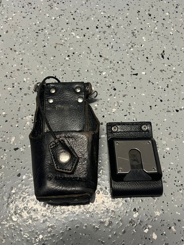 Motorola 2-Way Genuine Leather Radio Holster Carry Case 1585805D02 w/ Belt Loop