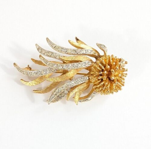 BSK Signed Gold Toned Rhinestone Comet Brooch Pin… - image 1