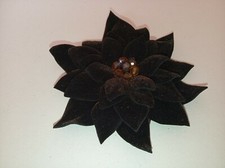 Broche Camélia En Peau Avec Cristaux - Marron Et Noir - Fait Main - Neuf Sans Emballage