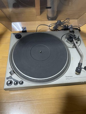 Technics SL-1700 DIRECT DRIVE AUTOMATIC PLAYER SYSTEM turntable