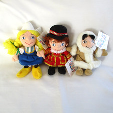 VTG Disney It's A Small World Bean Bag Lot of 3 Plush NWT England Alaska Holland