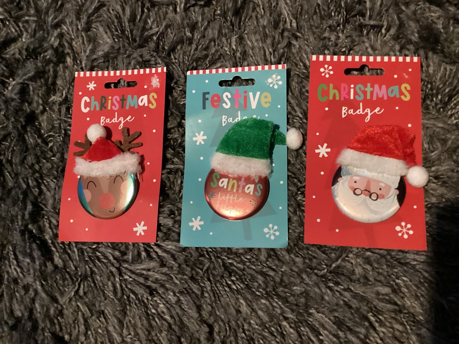 BNIP New 3 x Christmas Badges - Santa’s Little Helper - Reindeer - Santa Claus