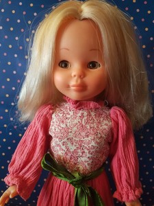 nancy rubia muñeca