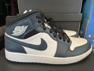 Size 9.5 - Jordan 1 Mid Armory Navy 2021