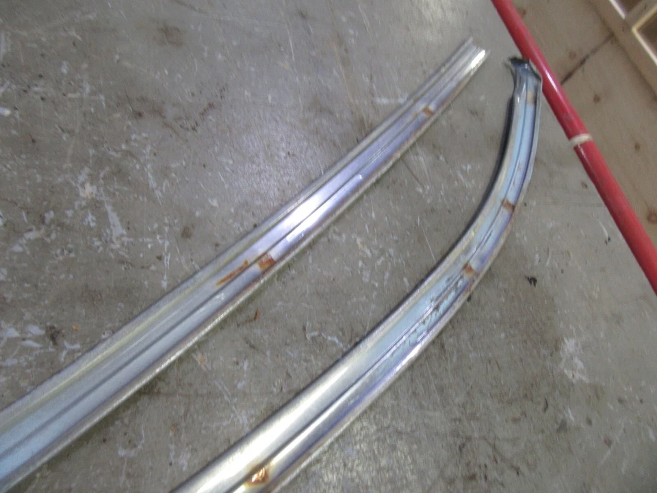 1965 1966 Cadillac Deville внешняя нижняя отделка лобового стекла молдинги - Изображение 4 из 4